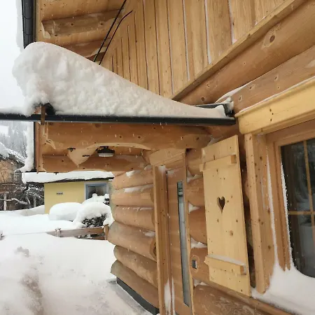 Chalet Karin *