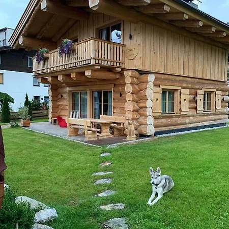 Chalet Karin *